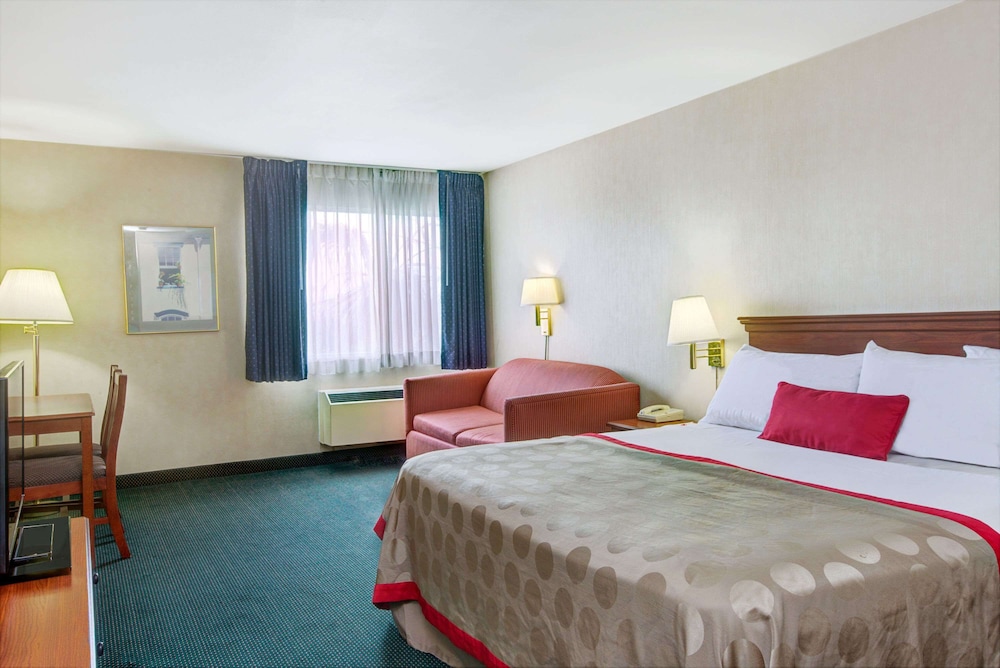 

Milano - Gardena - Ramada By Wyndham Hawthorne/Lax