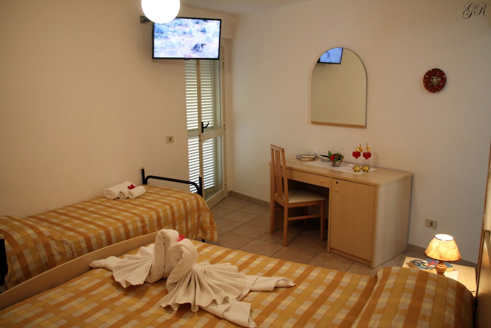 

Firenze - Tropea - Hotel L'Ancora