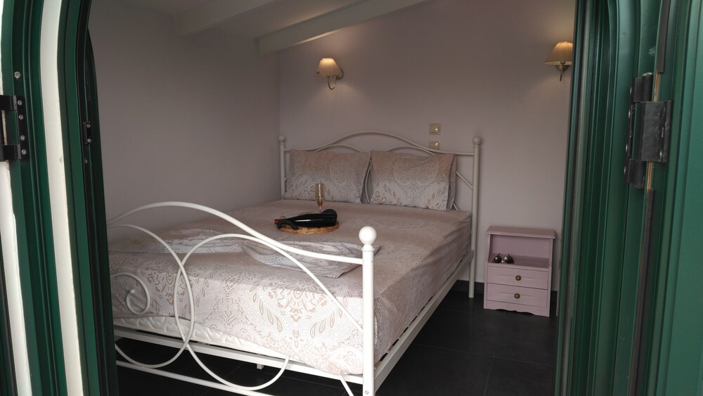 

Venezia - Alykes - Infinity blue beach apartments