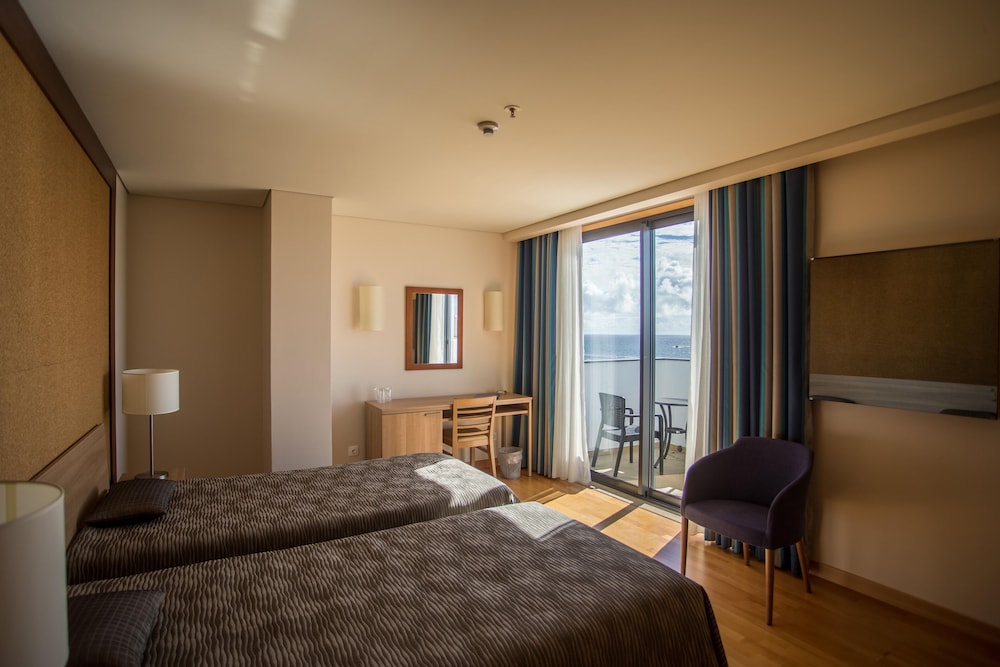 

Bari - Ponta Delgada, Azzorre - Antillia Hotel