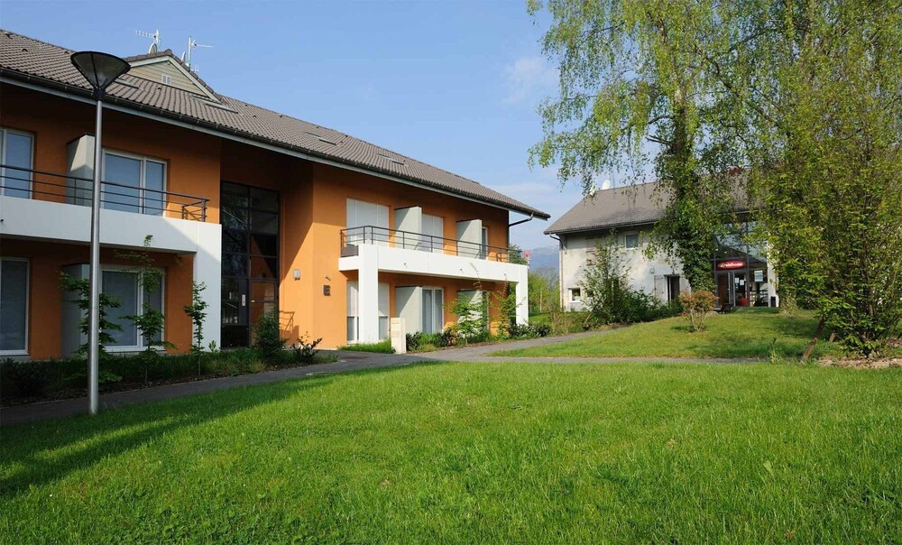 

Roma - Ginevra - Residhome Genève Prévessin Le Carré d'Or