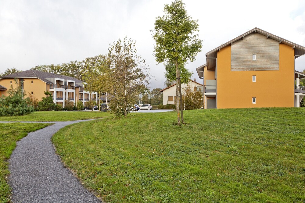 

Bologna - Ginevra - Residhome Genève Prévessin Le Carré d'Or