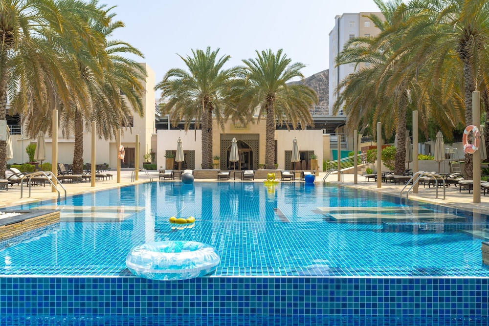 

Bologna - Ruwī - Sheraton Oman Hotel