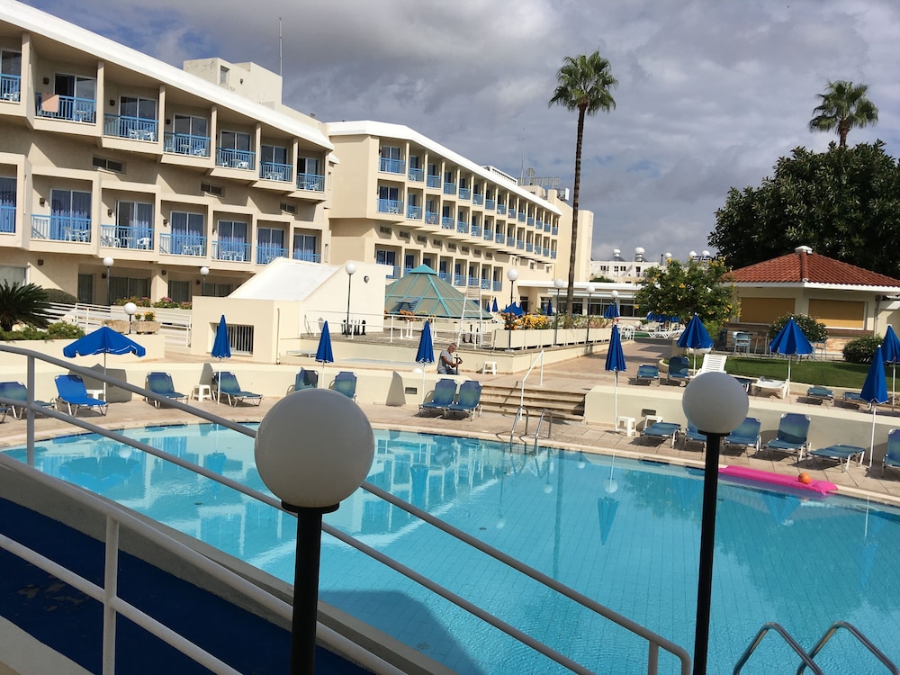 

Milano - Geroskipou - Kissos Hotel