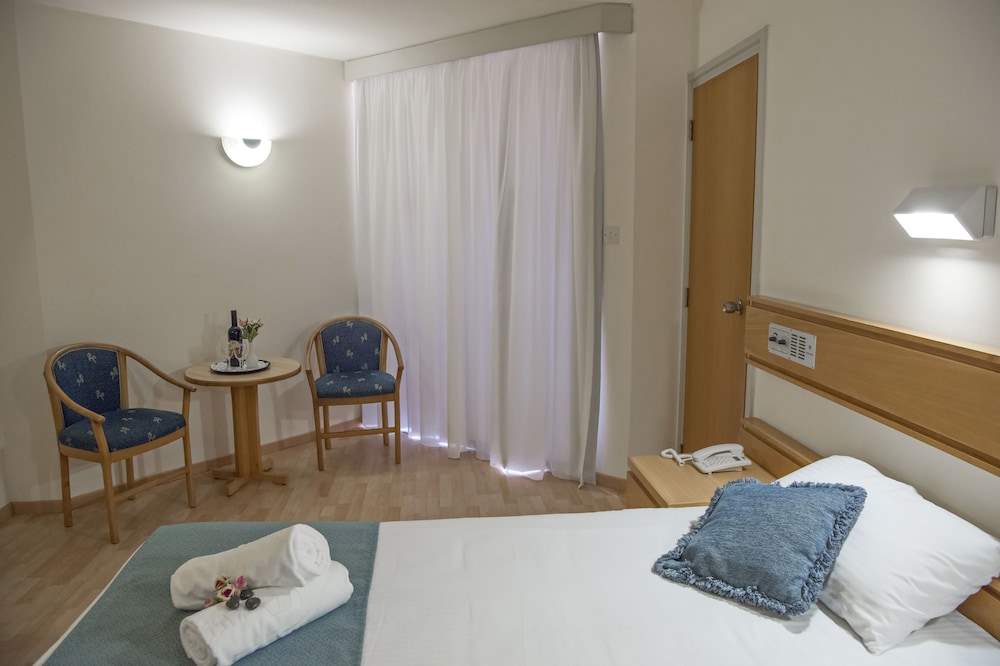 

Roma - Geroskipou - Kissos Hotel