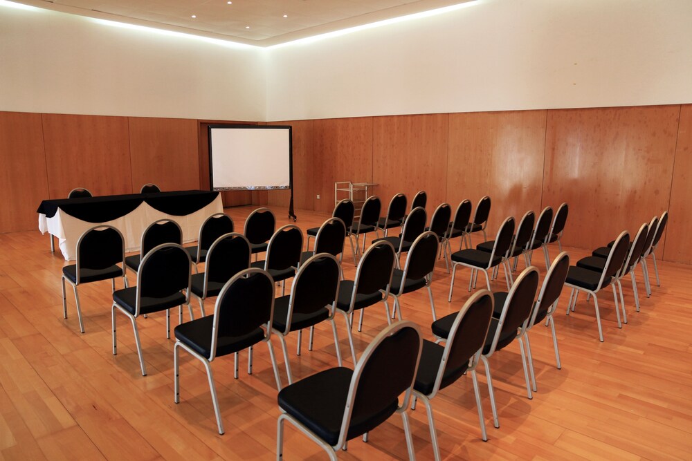 

Pisa - Vila do Porto - Hotel Colombo