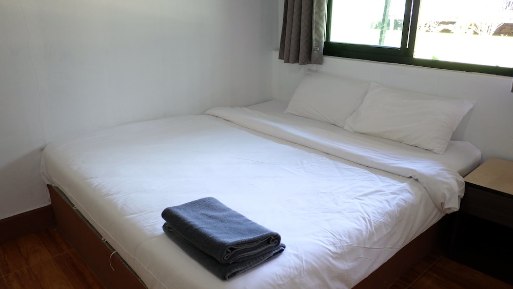 

Roma - Khao Lak - Phang Nga Farmstay
