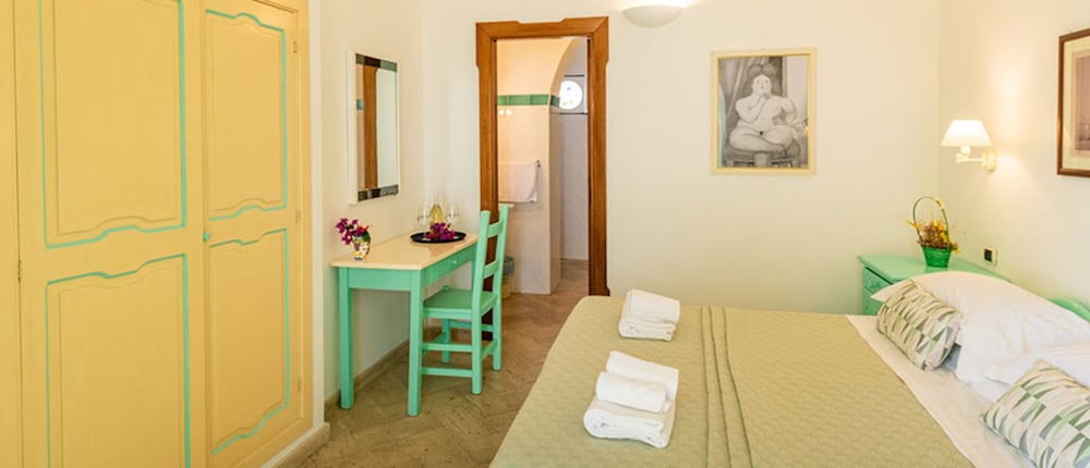 

Verona - Stromboli, Isole Eolie - Hotel Ossidiana Stromboli Center