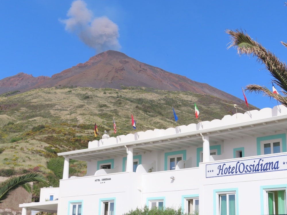 

Napoli - Stromboli, Isole Eolie - Hotel Ossidiana Stromboli Center