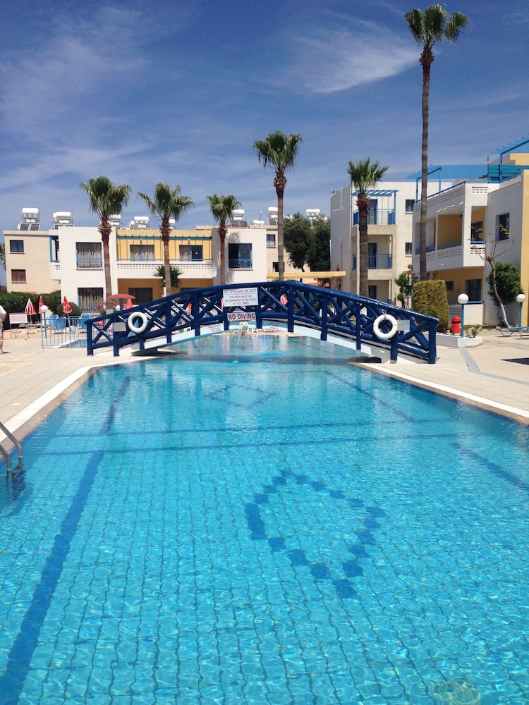 

Bologna - Paphos - Kefalonitis Hotel Apartments