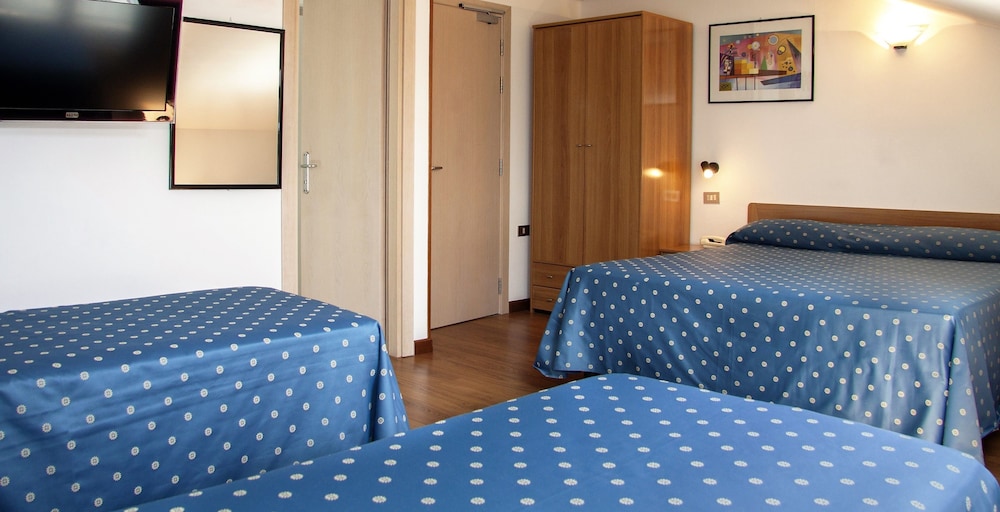 

Catania - Lago di Garda, Laghi Italia - Hotel Ca' Serena