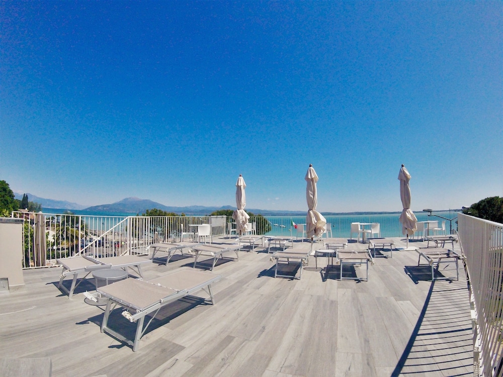 

Palermo - Desenzano del Garda - Hotel Ca' Serena
