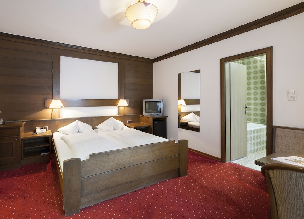 

Bologna - Söll - Hotel Goldener Löwe