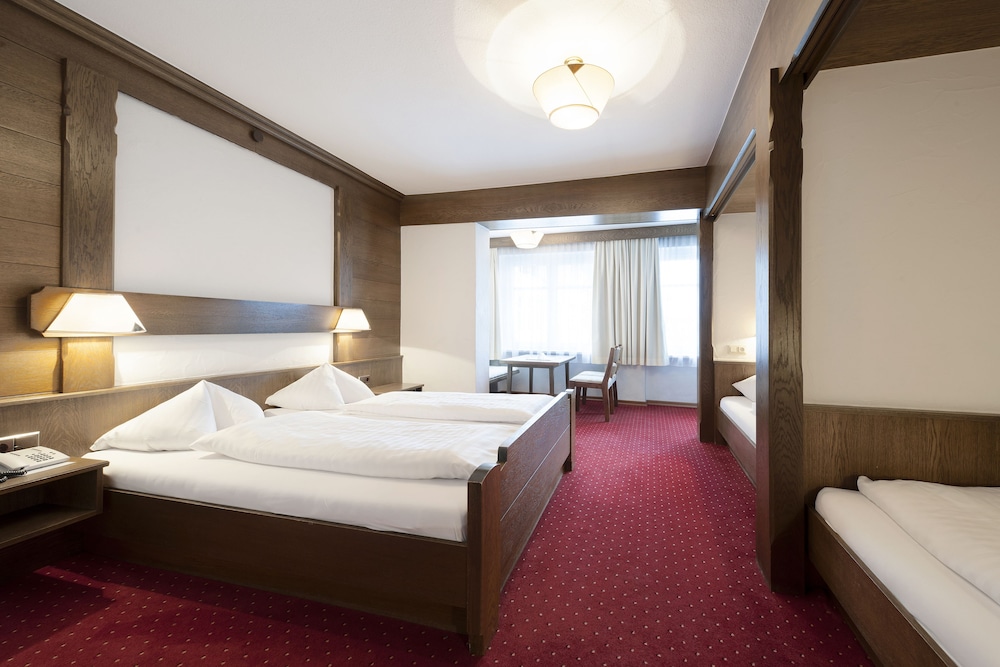 

Brindisi - Söll - Hotel Goldener Löwe