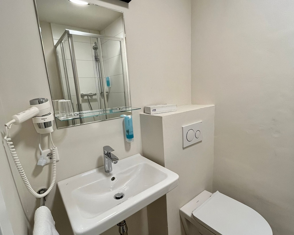 

Roma - Alpi Austriache, Austria - Hotel Goldener Löwe