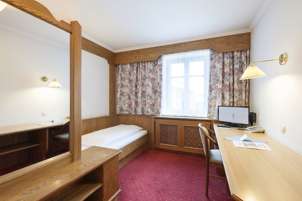 

Milano - Söll - Hotel Goldener Löwe