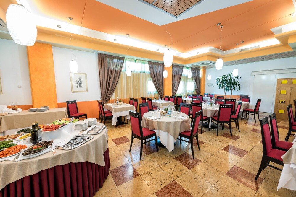 

Milano - Verona - West Point Airport Hotel