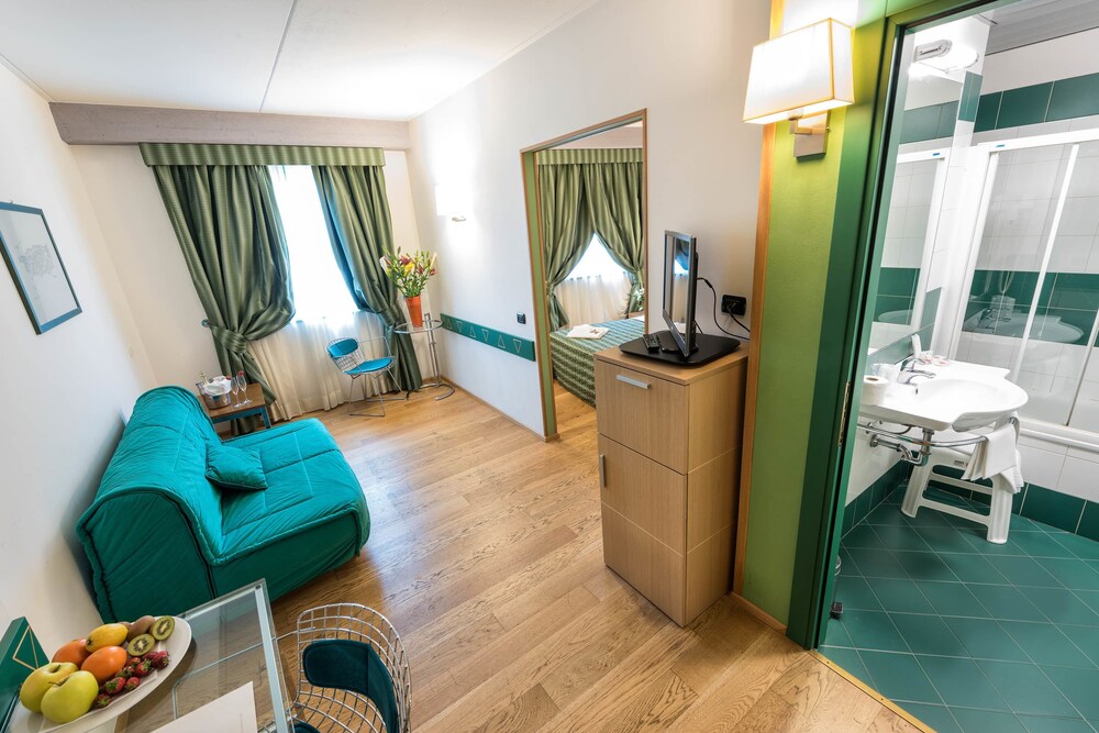 

Venezia - Verona - West Point Airport Hotel