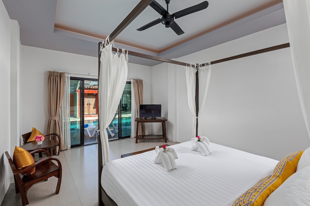 

Bari - Phuket Town - Phuketa - SHA Extra Plus