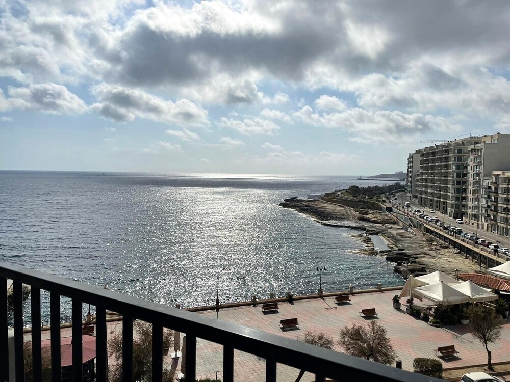 

Venezia - Il-Gżira - Roma Hotel