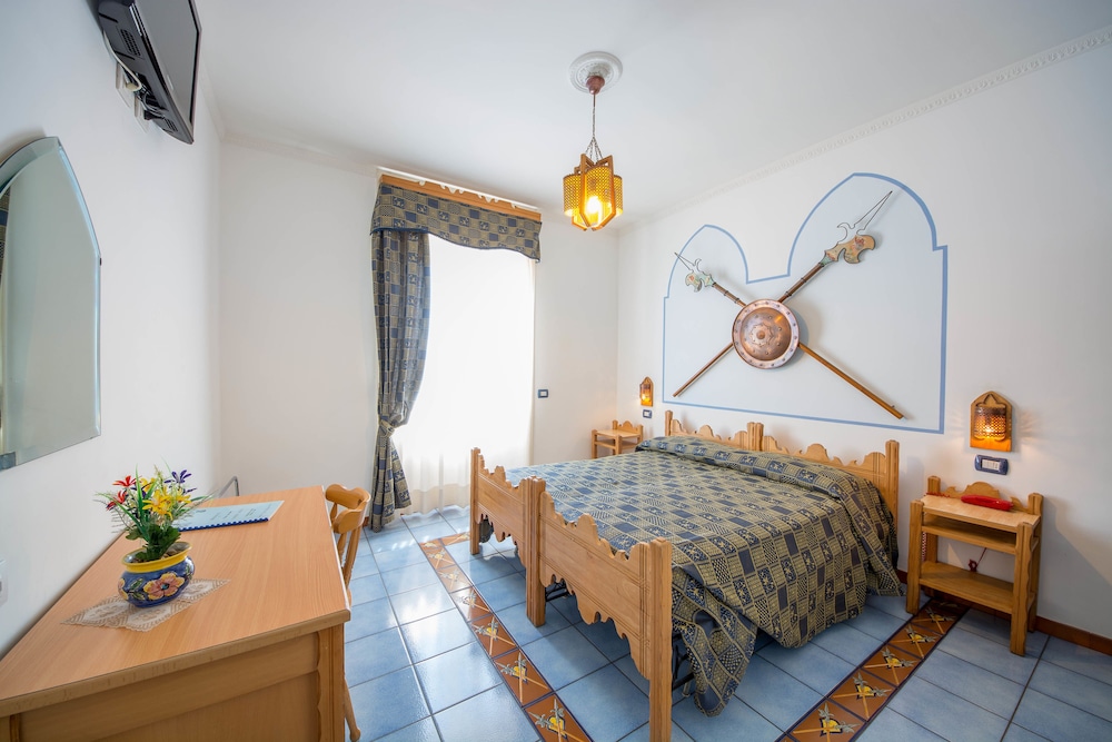 

Milano - Agerola - Rooms B&B Albergo Riviera