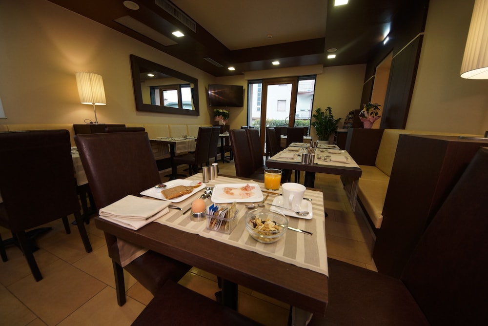 

Firenze - Castelnuovo del Garda - Hotel Clarin 14 by Dori