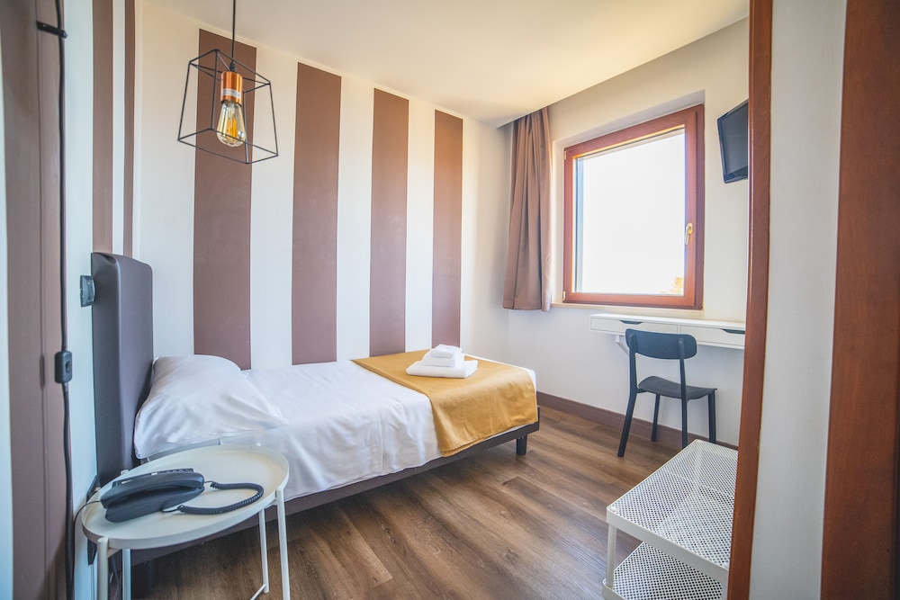 

Bologna - Reggio Calabria - Hotel Continental