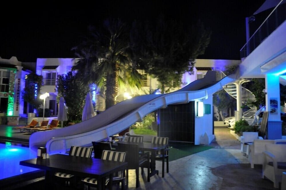 

Roma - Gumbet - Delfi Hotel Spa & Wellness Center