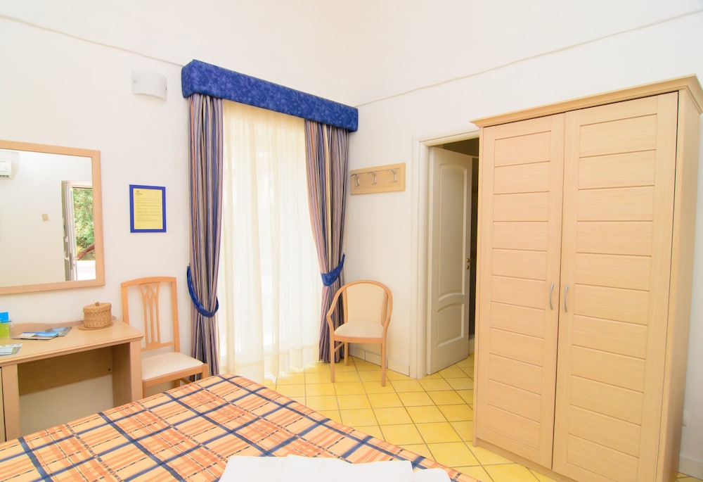 

Milano - Casamicciola Terme - Villa Giusto