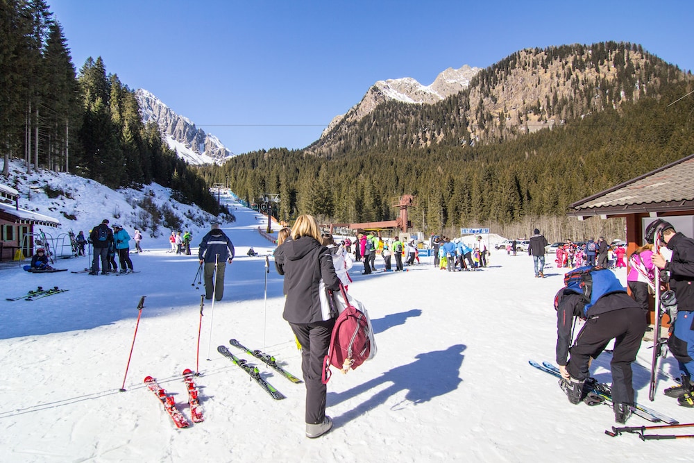 

Brindisi - San Martino di Castrozza - Hotel Excelsior Cimone
