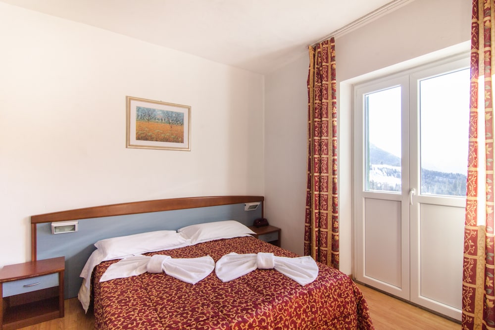 

Napoli - San Martino di Castrozza - Hotel Excelsior Cimone