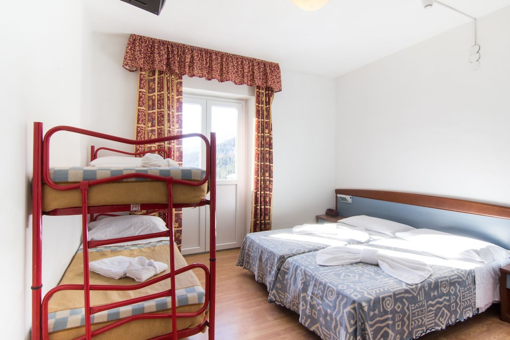 

Catania - San Martino di Castrozza - Hotel Excelsior Cimone