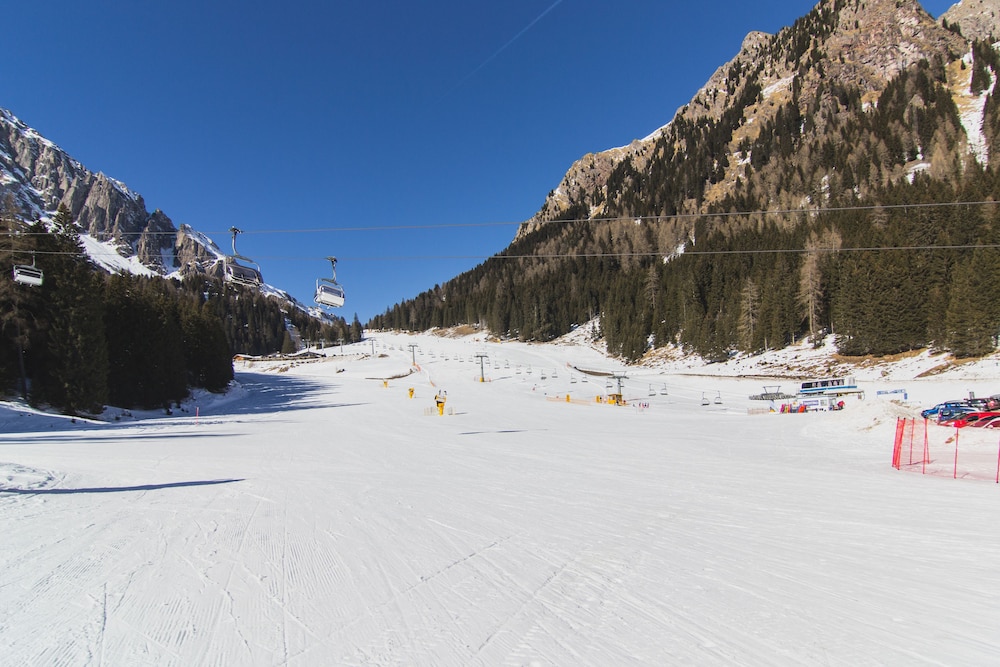 

Brindisi - San Martino di Castrozza - Hotel Excelsior Cimone