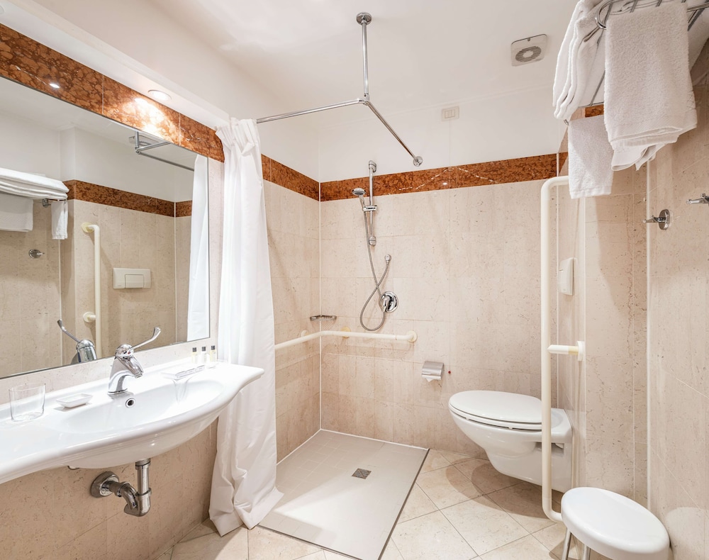 

Bari - Desio - The Regency Hotel, Sure Hotel Collection by Best Western