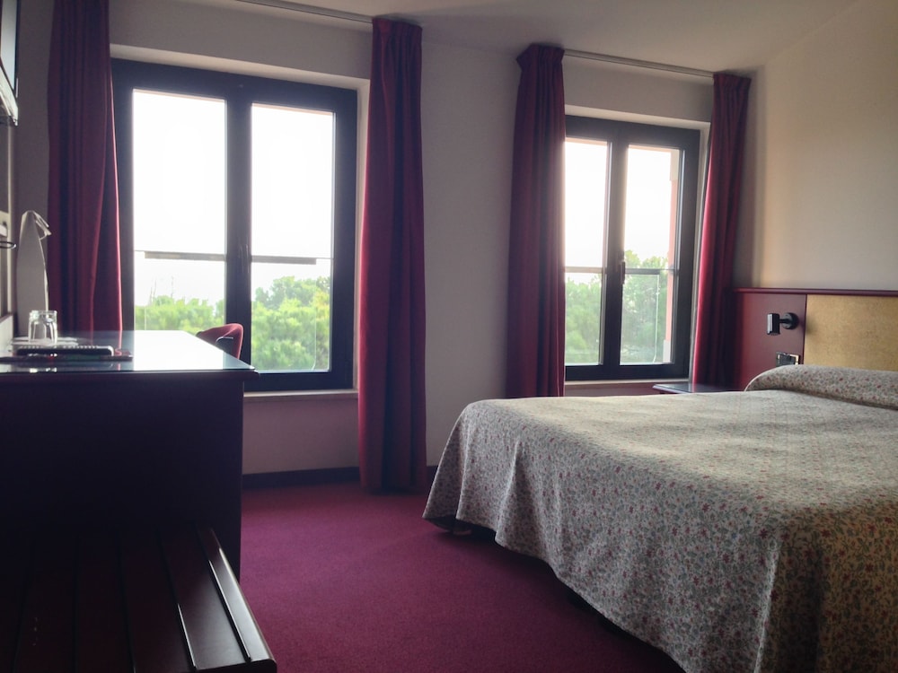 

Napoli - Desenzano del Garda - Hotel Plaza