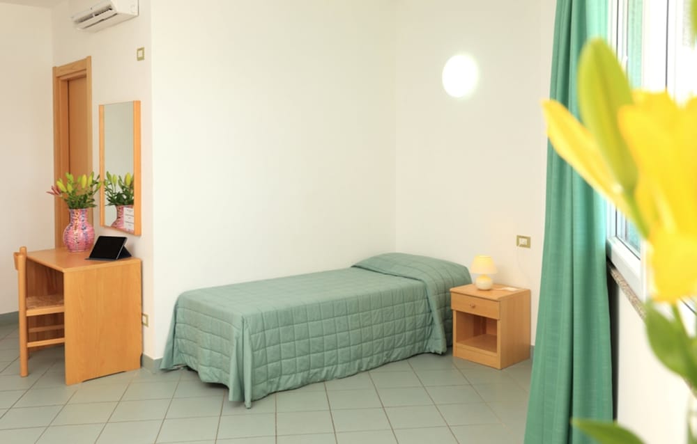 

Bologna - Sardegna Nord - Alghero, Stintino e Castelsardo, Mare Italia - Hotel Soleado