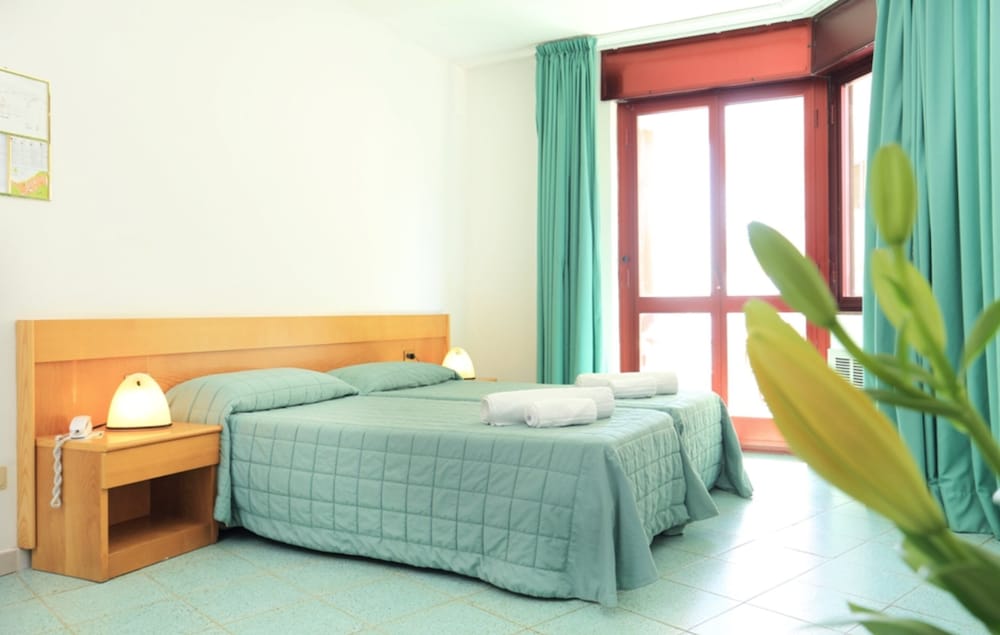 

Bologna - Alghero - Hotel Soleado