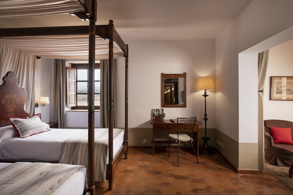 

Roma - Tortosa - Parador de Tortosa