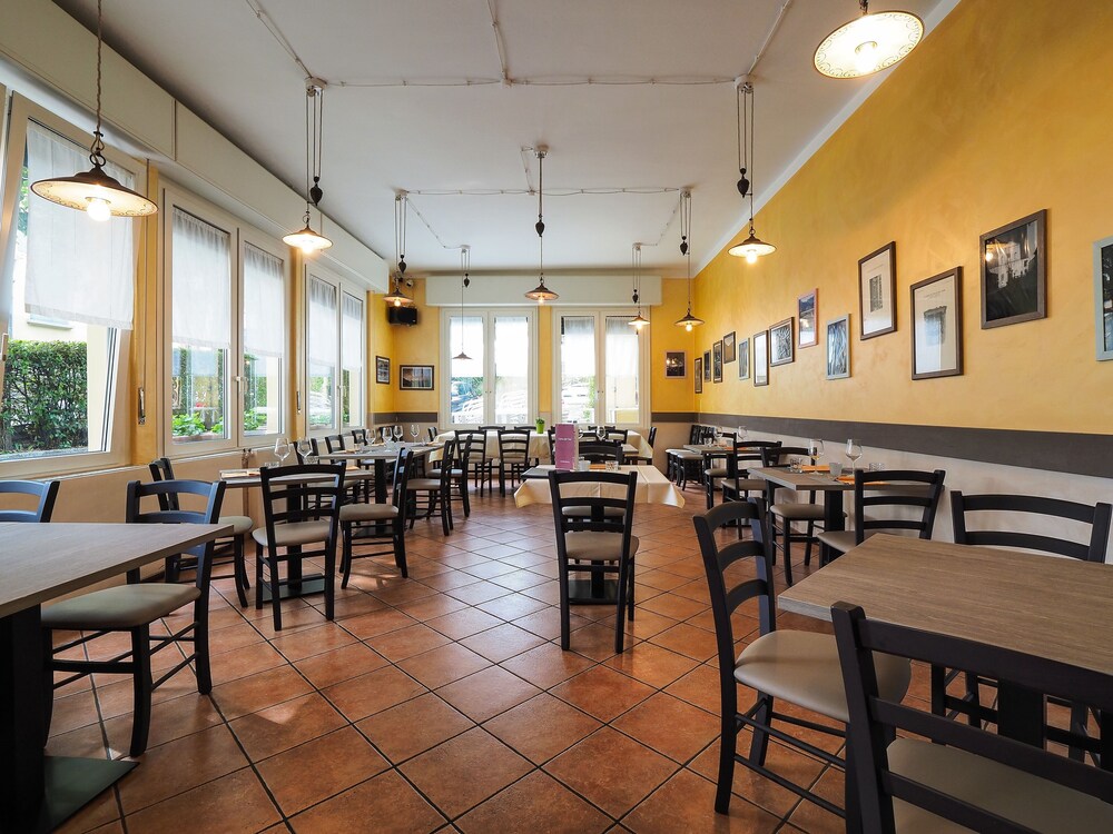 

Napoli - Cernobbio - Locanda Milano 1873