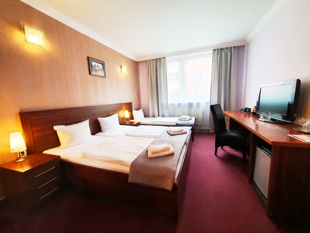 

Lamezia Terme - Praga - Hotel Relax Inn