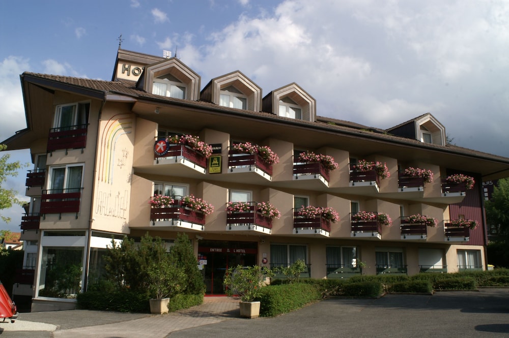 

Roma - Évian-les-Bains - Logis Hotel Arc En Ciel