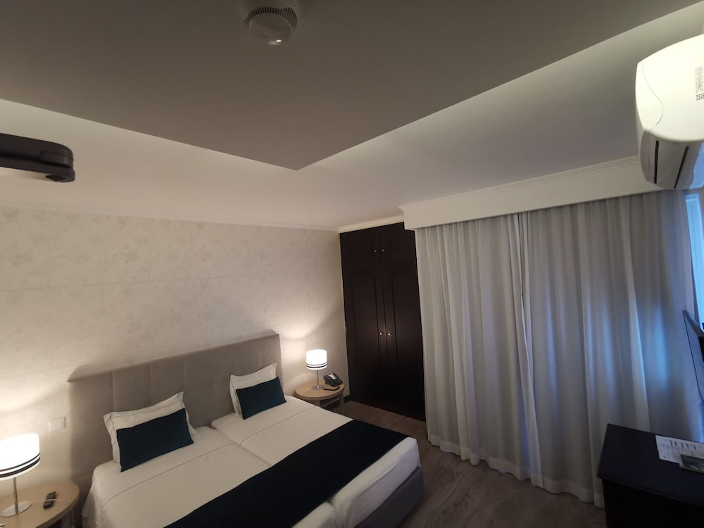 

Firenze - Machico - Santa Cruz Village Hotel