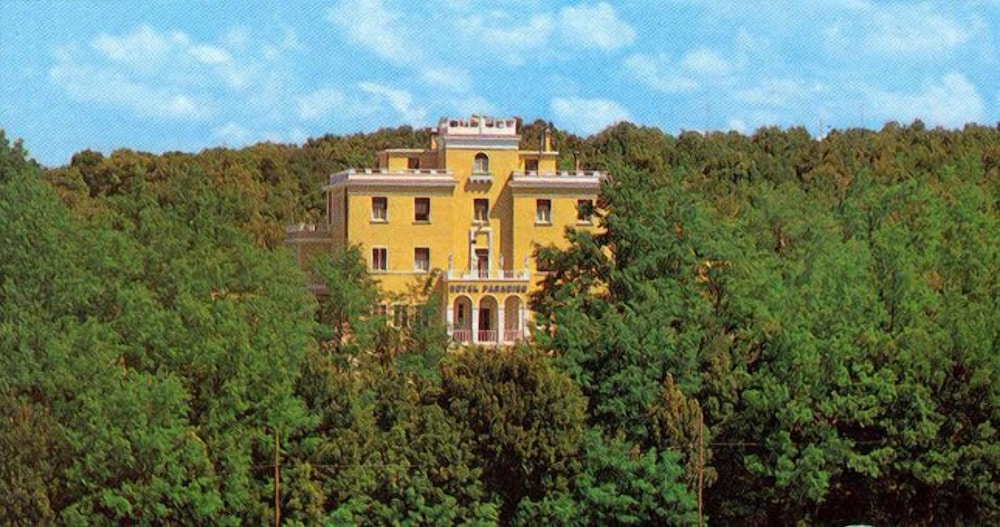 

Napoli - Sant'Anatolia di Narco - Hotel Paradiso