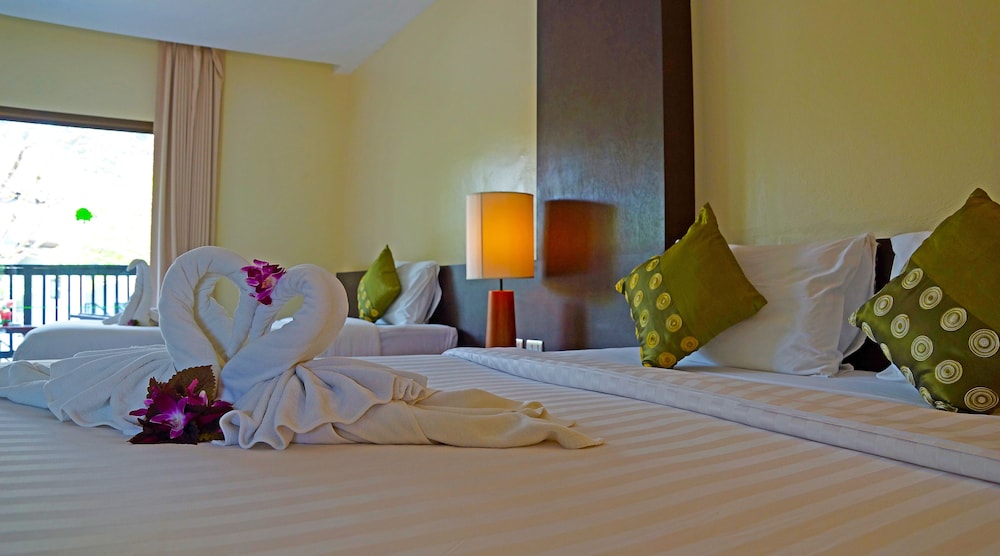 

Roma - Khao Lak - Palm Galleria Resort-SHA Extra Plus