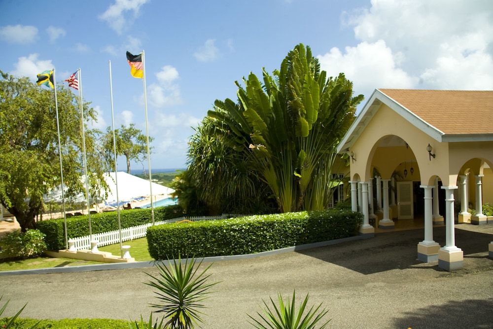 

Milano - Runaway Bay - Cardiff Hotel and Spa