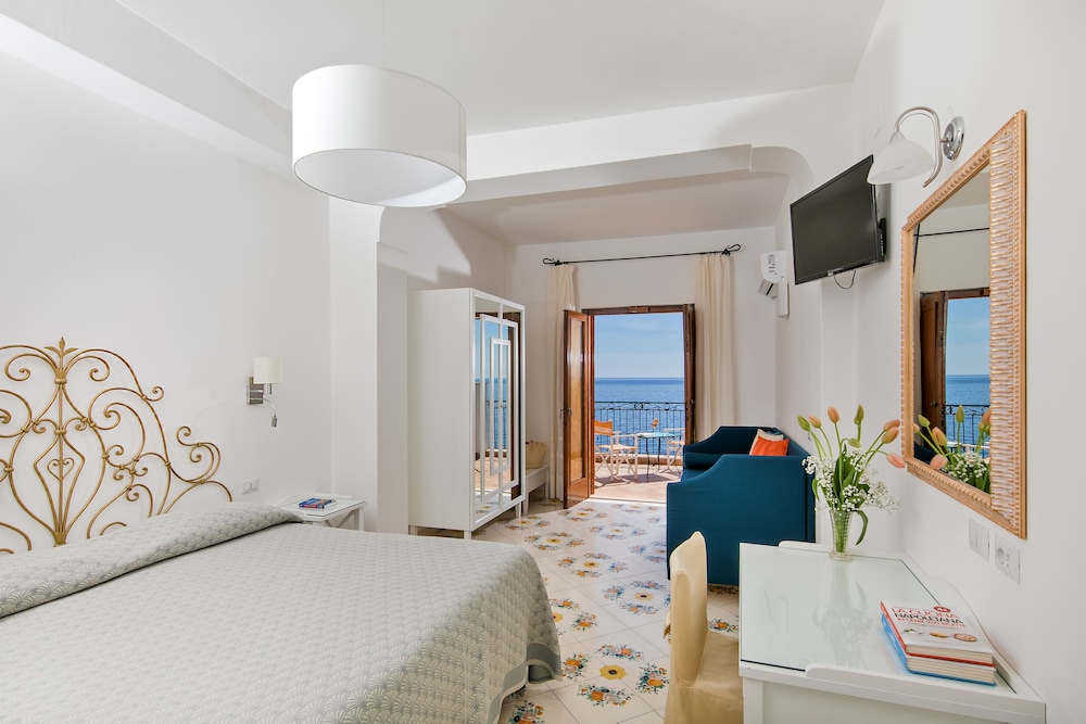

Palermo - Positano - Hotel Pupetto