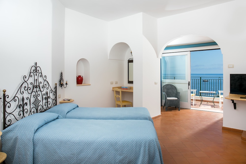 

Verona - Positano - Hotel Pupetto