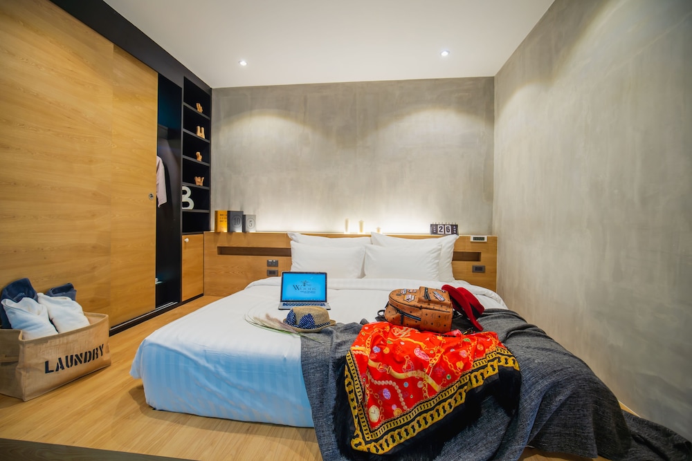 

Roma - Bang Tao Beach - The Woods Natural Park Resort Phuket