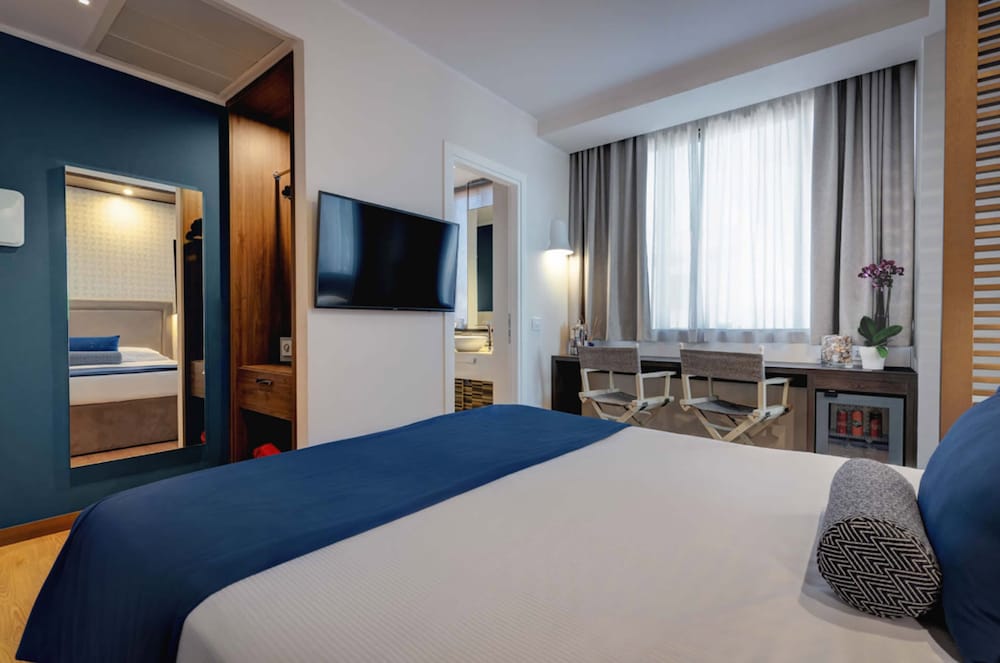 

Bari - Acilia - Fly Decò Hotel
