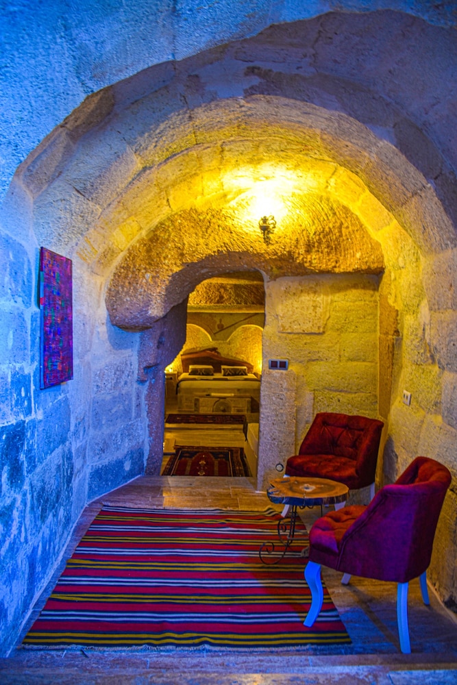 

Bologna - Ürgüp - Cappadocia Cave House